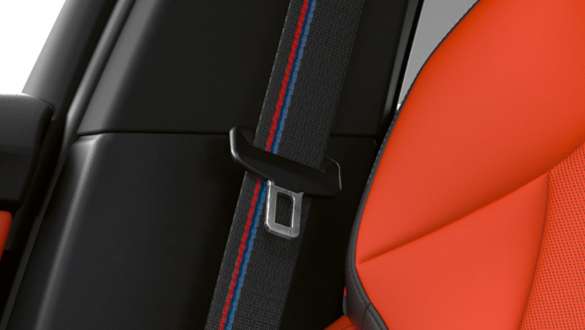 BMW M135i xDrive (F40) M sikkerhedsseler BMW M135i xDrive (F40) indvendigt udstyr med M sikkerhedsseler