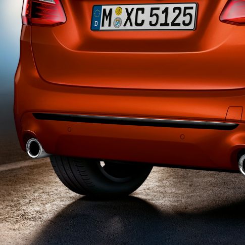 Hækparti BMW 2-serie Active Tourer Hækparti BMW 2-serie Active Tourer 220i F45 Facelift 2018 Sunset Orange Metallic nærbillede af hækparti