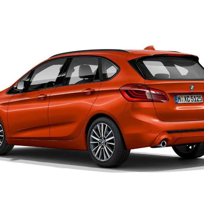 BMW 2-serie Active Tourer Sport Line set bagfra let drejet BMW 2-serie Active Tourer Sport Line 220i F45 2018 Sunset Orange Metallic set bagfra let drejet