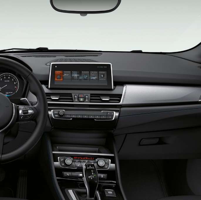 Cockpit BMW 2-serie Active Tourer M Sport Cockpit BMW 2-serie Active Tourer 220d xDrive M Sport F45 2018 kabine