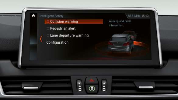 Driving Assistant Plus BMW 2-serie Active Tourer Driving Assistant Plus kontroldisplay BMW 2-serie Active Tourer F45 2018 kabine
