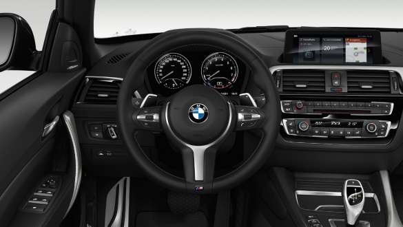 BMW 2-serie Cabriolet, variabelt sportsstyretøj BMW 2-serie Cabriolet, variabelt sportsstyretøj