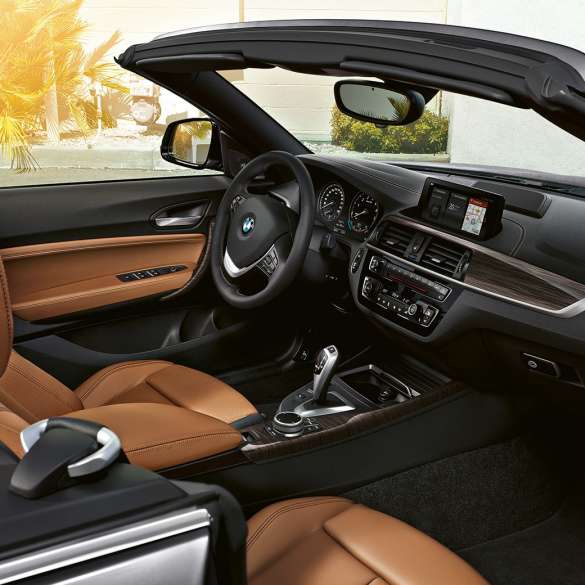 BMW 2-serie Cabriolet, indvendigt. BMW 2-serie Cabriolet, indvendigt.