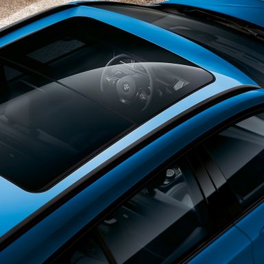Panoramaglastag BMW 2-serie Gran Tourer Panoramaglastag BMW 2-serie Gran Tourer F46 Facelift 2018 Estoril Blue metallic fugleperspektiv