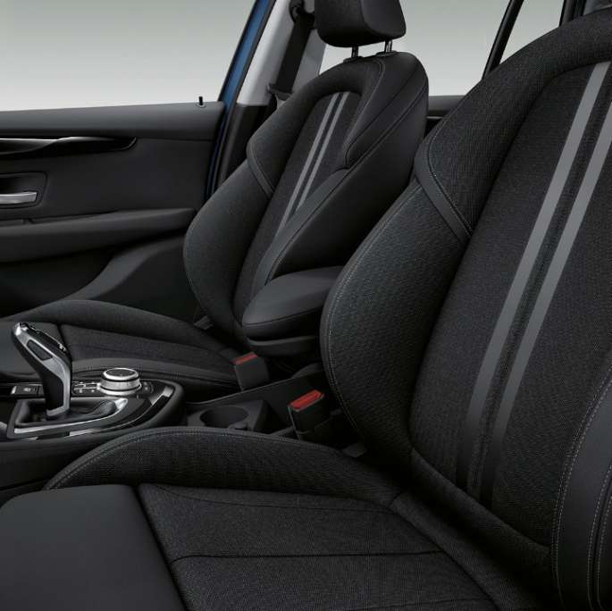 Sportssæder BMW 2-serie Gran Tourer Advantage Sportssæder BMW 2-serie Gran Tourer 218i Advantage F46 2018 kabine