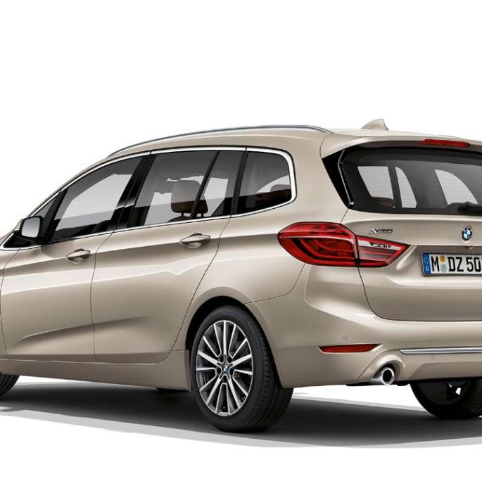 BMW 2-serie Gran Tourer Luxury Line set bagfra let drejet BMW 2-serie Gran Tourer 218d xDrive Luxury Line F46 Facelift 2018 Jucaro Beige metallic set bagfra let drejet
