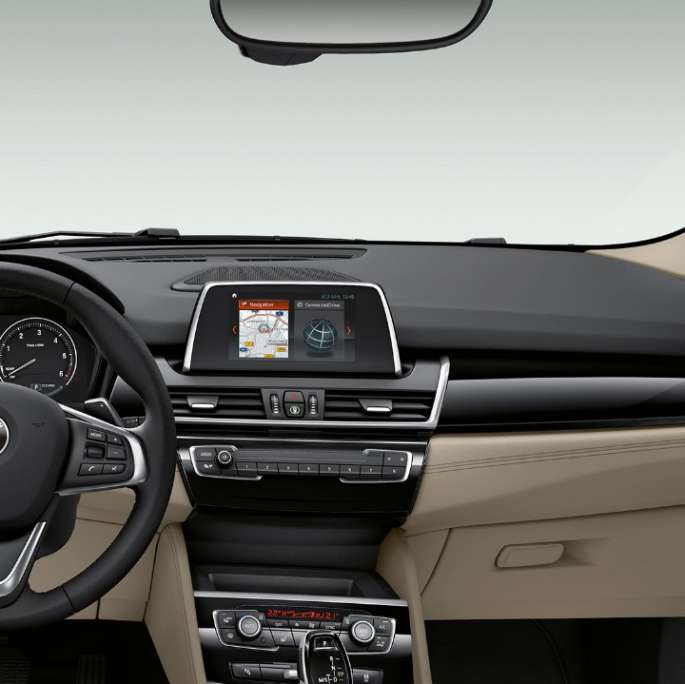 Cockpit BMW 2-serie Gran Tourer Sport Line Cockpit BMW 2-serie Gran Tourer 220d Sport Line F46 2018 kabine