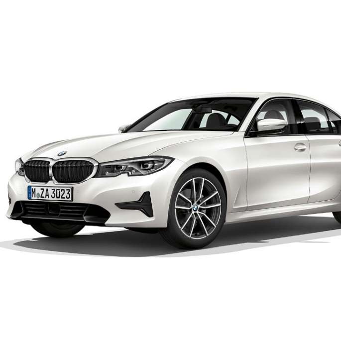 BMW 3-serie Sedan, Model Sport Line. BMW 3-serie Sedan i profil, parkeret, Model Sport Line.
