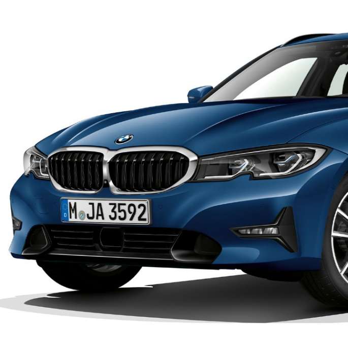 Model Sport Line set forfra let drejet BMW 3-serie Touring, Model Sport Line set forfra let drejet