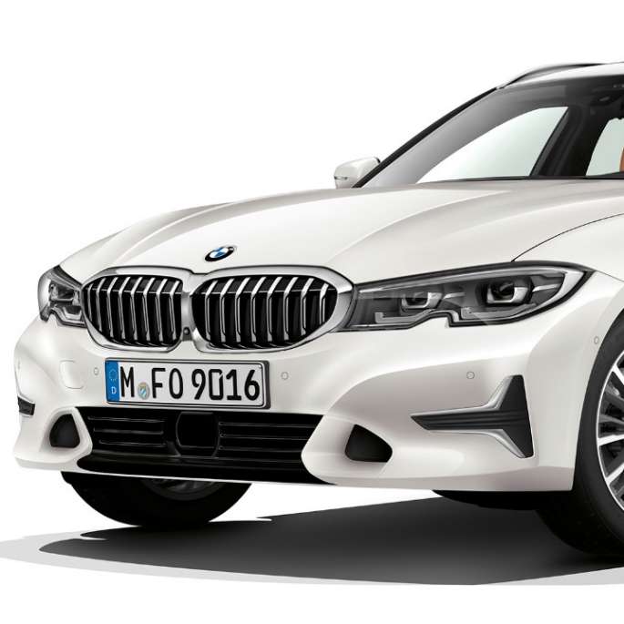 Model Luxury Line set forfra let drejet BMW 3-serie Touring, Model Luxury Line set forfra let drejet