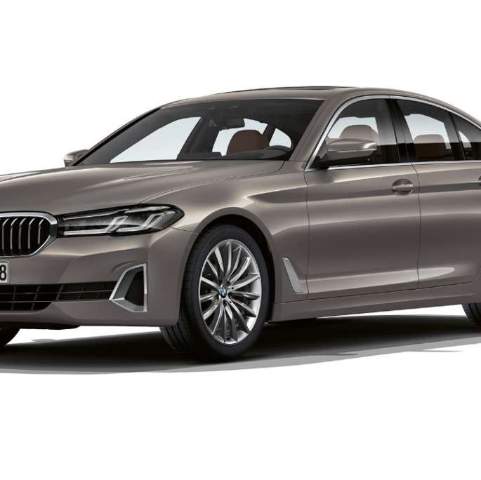 BMW 5-serie Sedan G30 Luxury Line forfra BMW 5-serie Sedan 520d xDrive G30 2020 Luxury Line i Bernina Grey set forfra let drejet