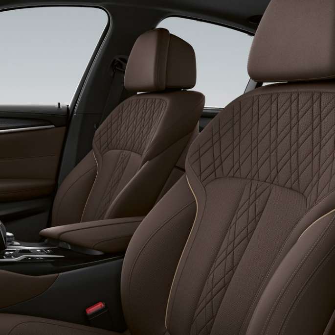Indtræk BMW 5-serie Sedan G30 Luxury Line Indtræk i eksklusivt læder "Nappa" mokka fremhævede syninger med kanter i kontrast BMW 5-serie Sedan 520d xDrive G30 2020 Luxury Line kabine