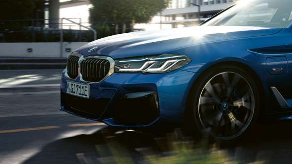 Adaptive Drive BMW 5-serie Sedan G30 Adaptive Drive BMW 5-serie Sedan G30 Facelift 2020 nærbillede af rat