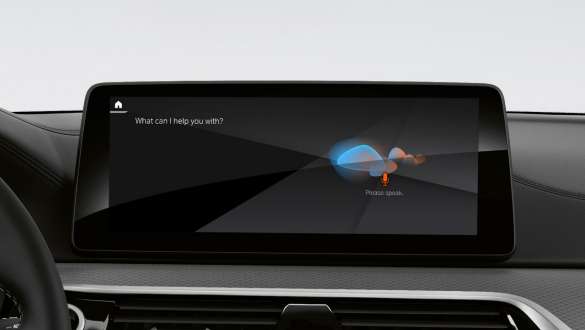 BMW Intelligent Personal Assistant BMW 5-serie Sedan G30 BMW Intelligent Personal Assistant BMW 5-serie Sedan G30 Facelift 2020 interiør cockpit
