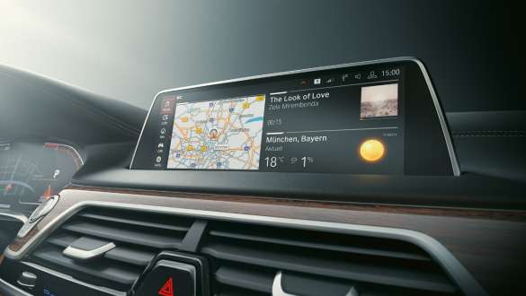 BMW 7-serie Sedan: BMW Operating System 7.0 BMW 7-serie Sedan: Displayet viser BMW Operating System 7.0