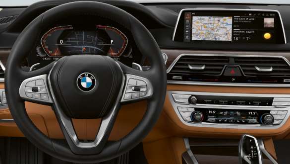 BMW 7-serie Sedan: BMW Live Cockpit Professional BMW 7-serie Sedan: Display viser BMW Live Cockpit Professional