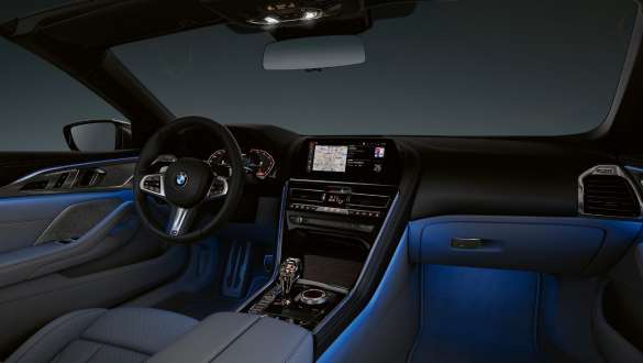 BMW M850i xDrive Dravit Grey Metallic, Ambient Light. BMW M850i xDrive Dravit Grey Metallic, Ambient Light.