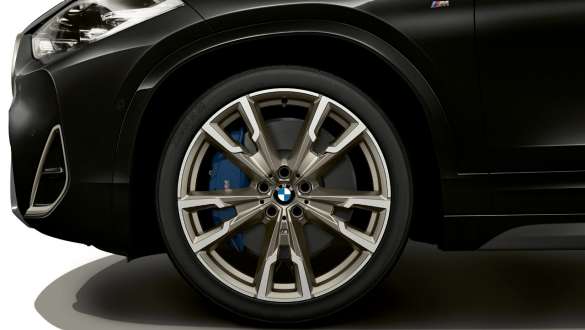 M letmetalhjul BMW X2 M35i (F39) M letmetalhjul BMW X2 M35i (F39) Sapphire Black metallic nærbillede hjul