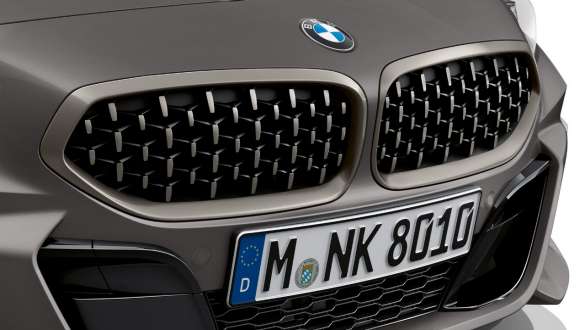 Dobbeltnyre BMW Z4 M40i Roadster G29 Dobbeltnyre i Mesh-design BMW Z4 M40i Roadster G29 2019 BMW Individual Frozen Grey Metallic nærbillede front