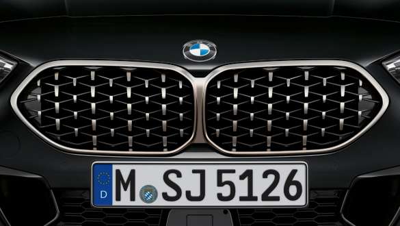 BMW nyre i mesh-design BMW M235i xDrive Gran Coupé BMW nyre i mesh-design BMW M235i xDrive Gran Coupé Black Sapphire metallic F44 nærbillede