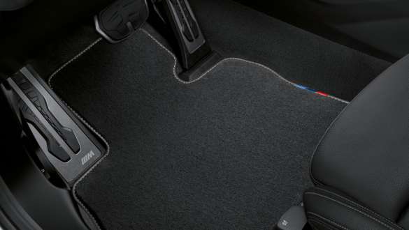 Velourmåtter BMW M235i xDrive Gran Coupé Velourmåtter BMW M235i xDrive Gran Coupé F44 interiør