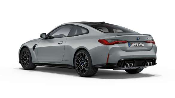 M specifik undervogn BMW M4 Coupé G82 2020 BMW M4 Coupé G82 2020 M specifik undervogn set bagfra let drejet
