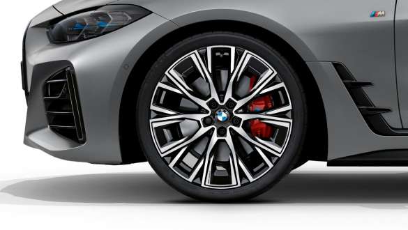M sportbremser BMW M440i xDrive Gran Coupé G26 2021 M sportbremser BMW M440i xDrive Gran Coupé G26 2021 nærbillede M letmetalhjul