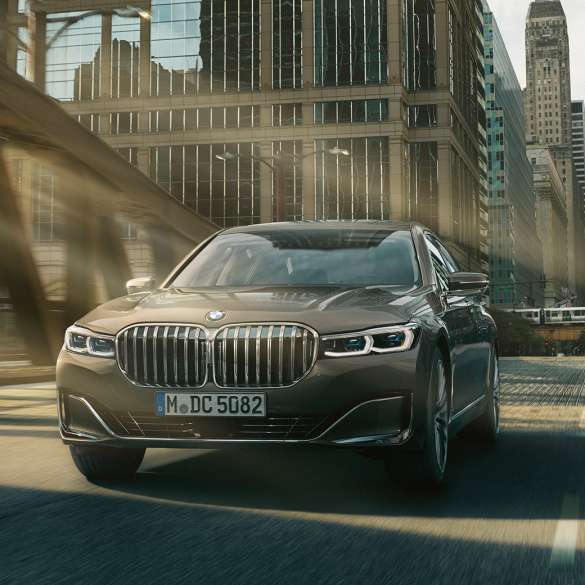 Køredynamik BMW M760Li xDrive Sedan, køredynamik