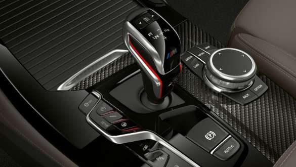 BMW X4 M Competition, M gearstang. BMW X4 M Competition, interiør, M gearstang.