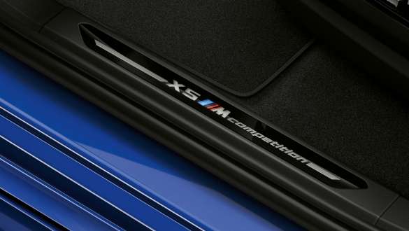 Indstigningslister med "X5 M Competition"-logo i BMW X5 M Competition Indstigningsliste med "X5 M Competition"-logo BMW X5 Competition F95 eksteriør