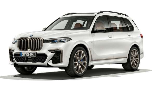 BMW X7 M med M aerodynamikpakke G07 2019 BMW X7 M med M aerodynamikpakke G07 2019 set fra siden let drejet