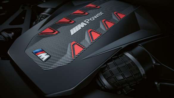 BMW XM Label Red G09 motorafdækning BMW XM Label Red G09 motorafdækning med M logo