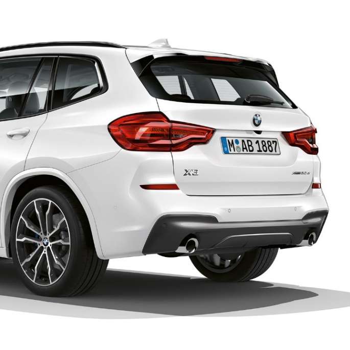 BMW X3 M40i, Model M Sport, trekvartbillede bagfra BMW X3 M40i, Model M Sport, trekvartbillede bagfra