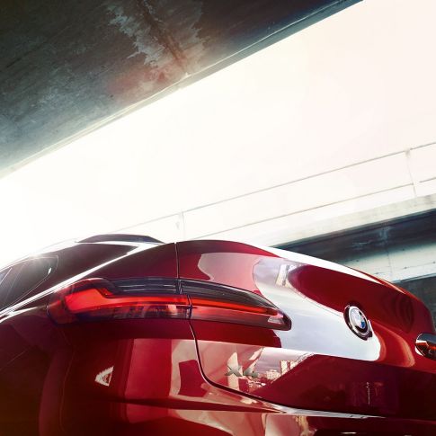 Fuld-LED-baglygter BMW X4 Fuld-LED-baglygter BMW X4 M40i G02 2018 Flamenco Red Brillant-effekt