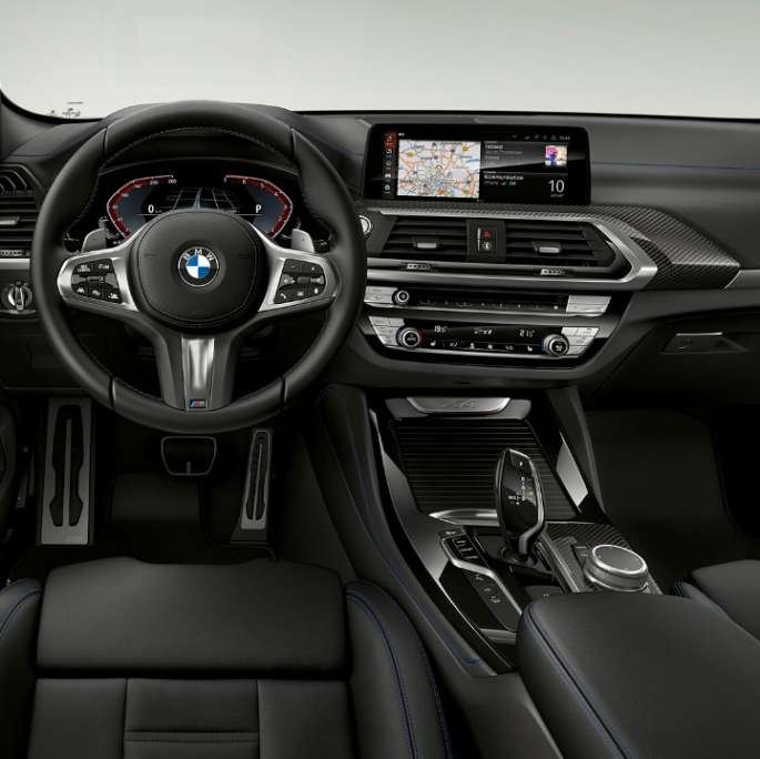 Cockpit BMW X4 M Sport Cockpit BMW X4 xDrive30i M Sport G02 2018 kabine