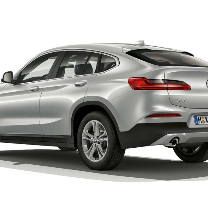 BMW X4 Advantage set bagfra let drejet BMW X4 xDrive20d Advantage G02 2018 Glacier Silver set bagfra let drejet