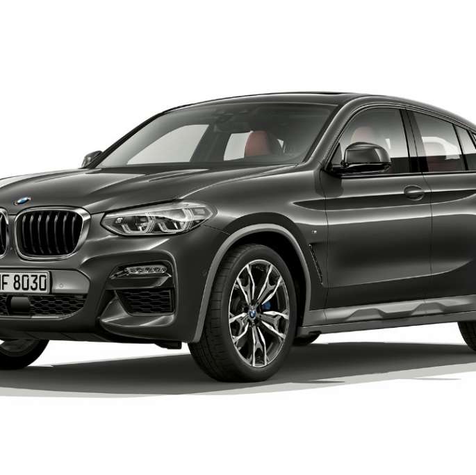 BMW X4 M Sport X set forfra let drejet BMW X4 xDrive30i M Sport G02 2018 Sophisto Grey Brillant-effekt set forfra let drejet