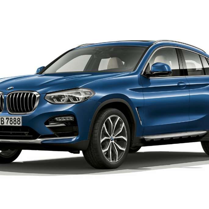 BMW X4 xLine set forfra let drejet BMW X4 xDrive20d xLine G02 2018 Phytonic Blue set forfra let drejet