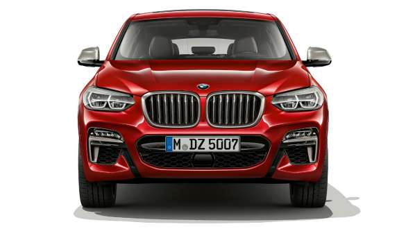 Motorhjelm og dobbeltnyre BMW X4 Motorhjelm og dobbeltnyre BMW X4 M40i G02 2018 Flamenco Red Brillant-effekt set forfraMotorhjelm og dobbeltnyre BMW X4 M40i G02 2018 Flamenco Red Brillant-effekt set forfra
