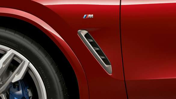 Air Breather BMW X4 Air Breather BMW X4 M40i G02 2018 Flamenco Red Brillant-effekt nærbillede