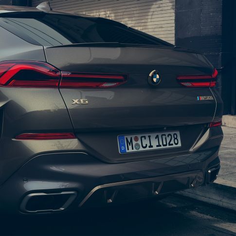 M sportsudstødning på BMW X6. Nærbillede af M sportsudstødningen på BMW X6.