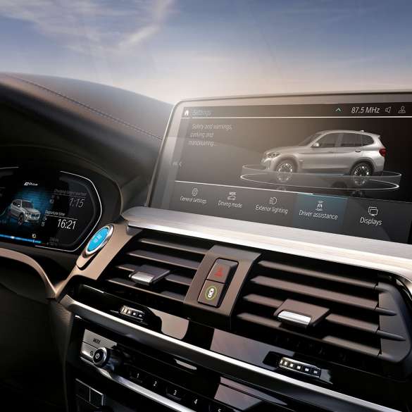 Køreassistentsystemer BMW iX3 G08 kontroldisplay cockpit Køreassistentsystemer BMW iX3 G08 2020 kontroldisplay cockpit
