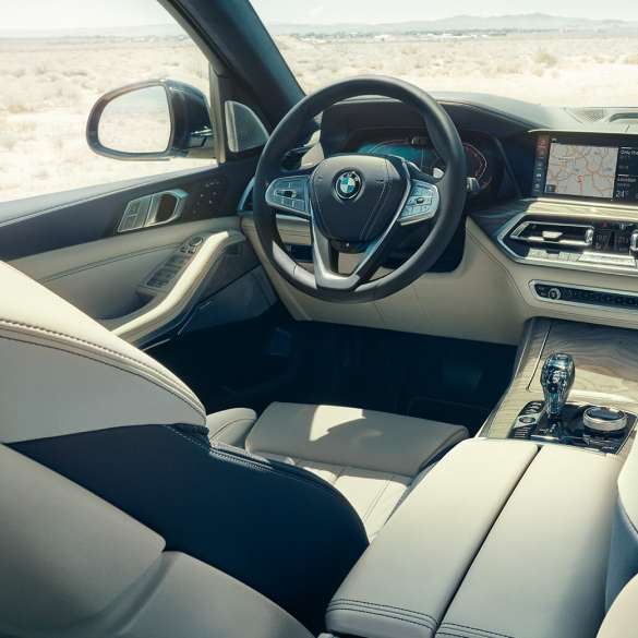 BMW X7 cockpit BMW X7 indvendigt, cockpit med sportslæderrat, G07 2019