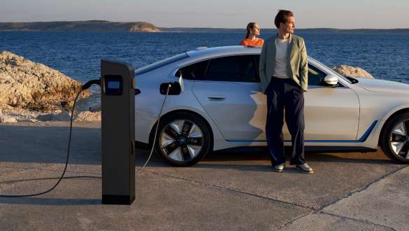 Ladestation elbil opladning på farten BMW elektromobilitet ladestation elbil opladning på farten