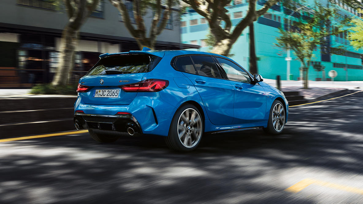 Køredynamikteknologier. Køredynamikken i den nye BMW 1-serie.