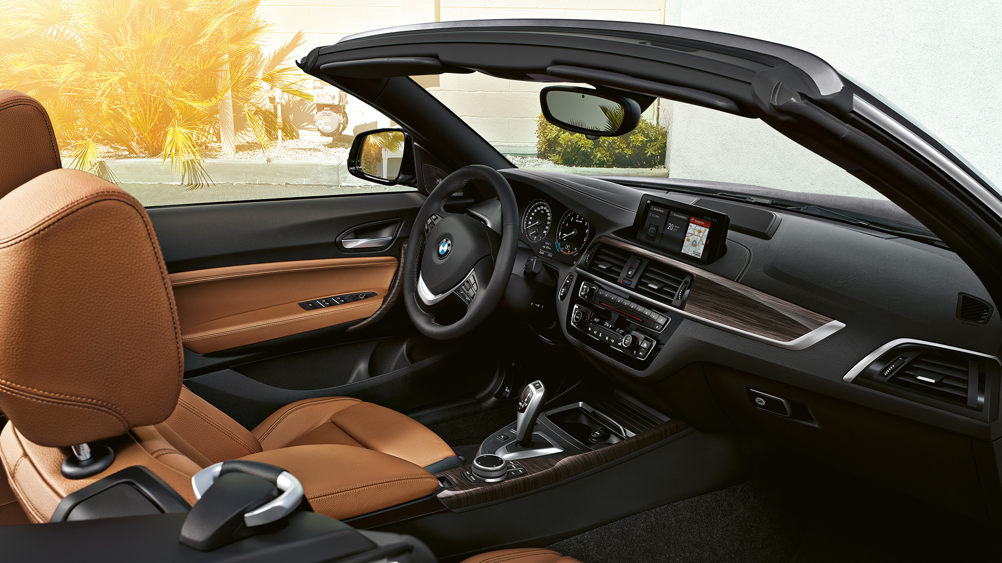 BMW 2-serie Cabriolet, indvendigt. BMW 2-serie Cabriolet, indvendigt.