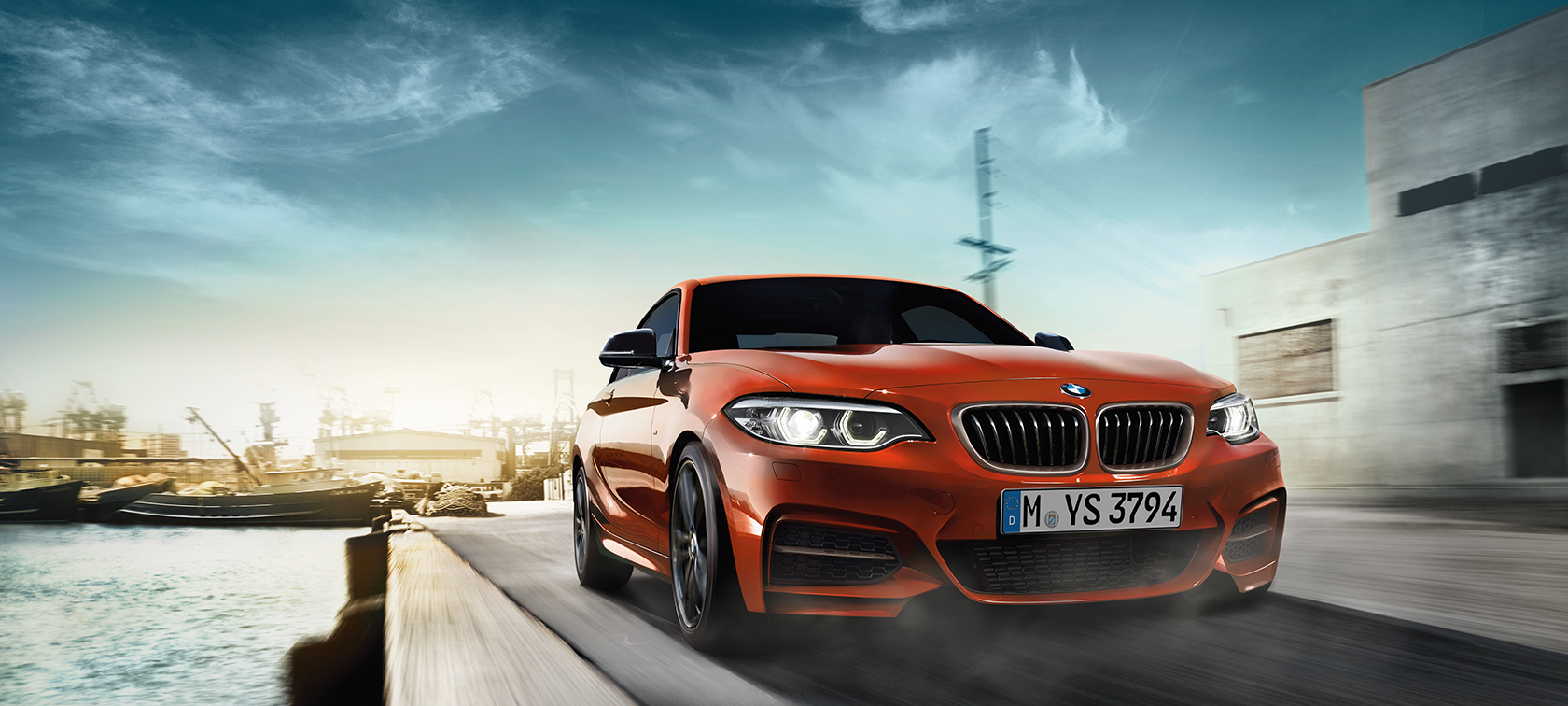 BMW 2-serie Coupé, set forfra let drejet BMW 2-serie Coupé, set forfra let drejet