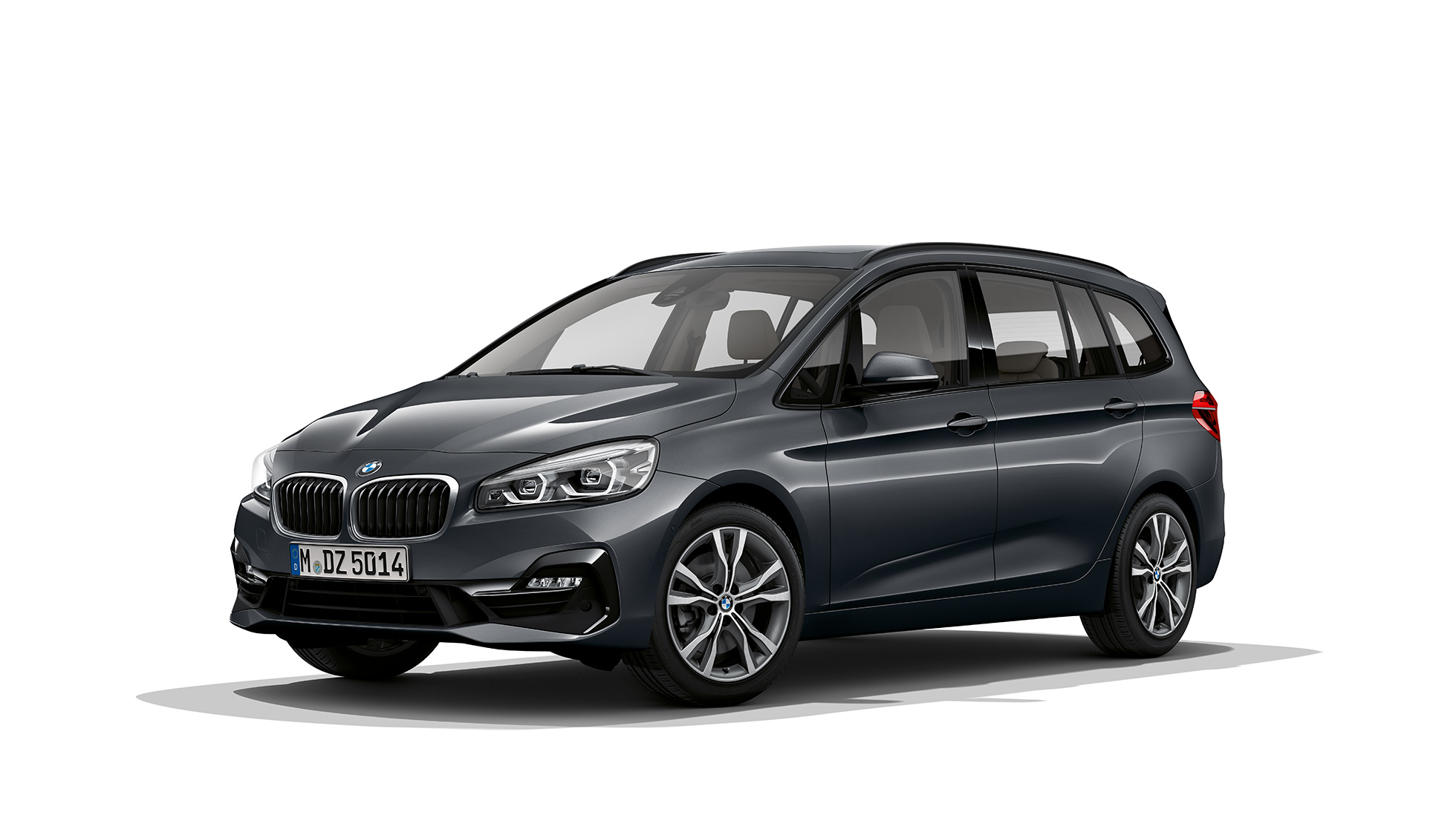 BMW 2-serie Gran Tourer Sport Line set forfra let drejet BMW 2-serie Gran Tourer 220d Sport Line F46 Facelift 2018 Mineral Grey metallic set forfra let drejet