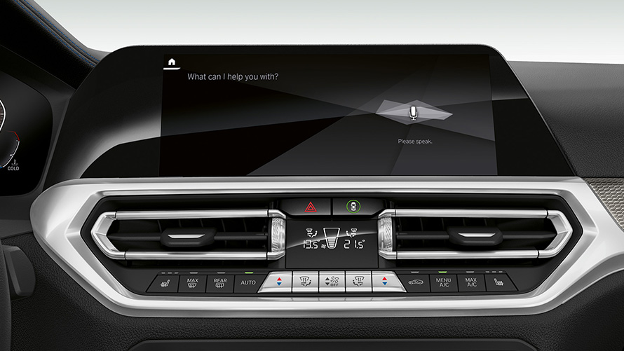 BMW 3-serie Sedan (G20), BMW Intelligent Personal Assistant. Nærbillede af cockpitdisplayet i BMW 3-serie Sedan set forfra (G20) med BMW Intelligent Personal Assistant.