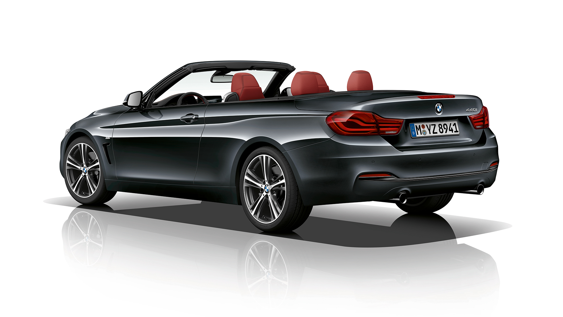 BMW 4-serie Cabriolet, Model Sport Line, trekvartbillede bagfra BMW 4-serie Cabriolet, Model Sport Line, trekvartbillede bagfra